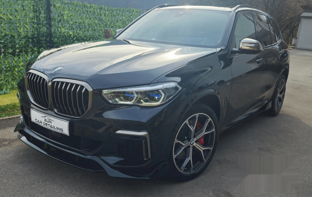 BMW X5 M50i